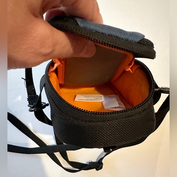 Lowepro camera case. Apex 20AW - Picture 6 of 6